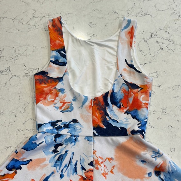 Skater Dress 👗 - Picture 2 of 3